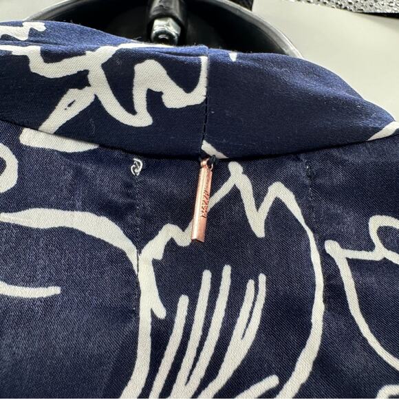 Misa Azores Tasseled Navy Blue & White Floral Long Sleeve Tie Long Kimono XS NEW - Picture 8 of 13